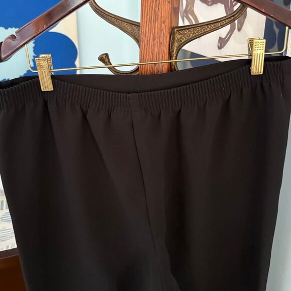 VTG Alfred Dunner Women’s Black Tailored Pants, Size 10, Timeless Trouser Fit - Picture 5 of 6